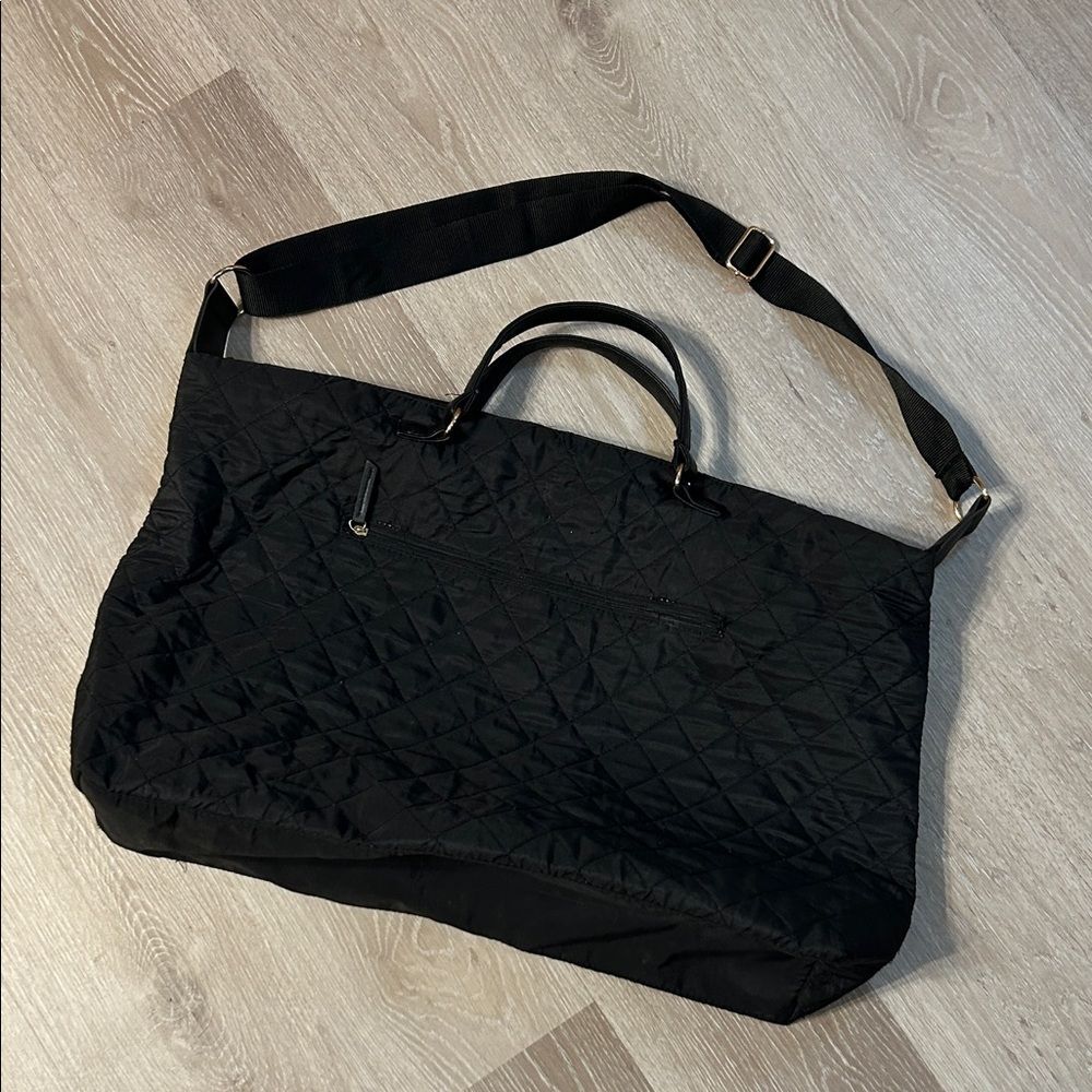 Black Quilted Lightweight Duffle Bag - Picture 2 of 8